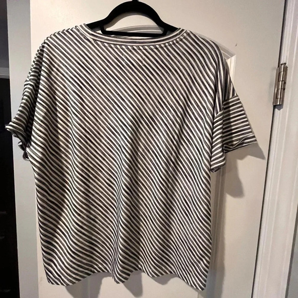 ~Lou & Grey~ Top - Large - Picture 4 of 6